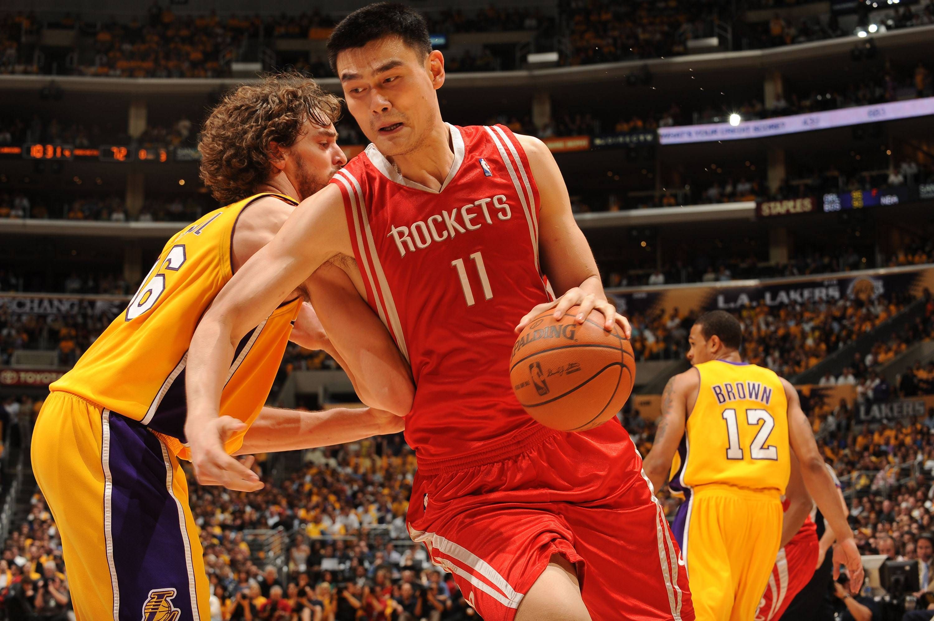 Yao Ming retires (Yao Ming retired jersey)